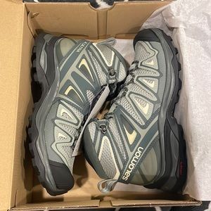 Salomon X Ultra Mid 3 Aero Hiking Boots